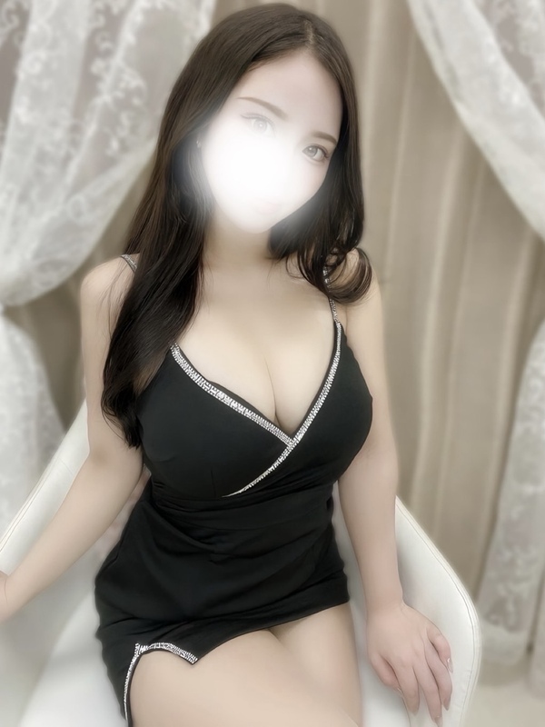 如月 かえで